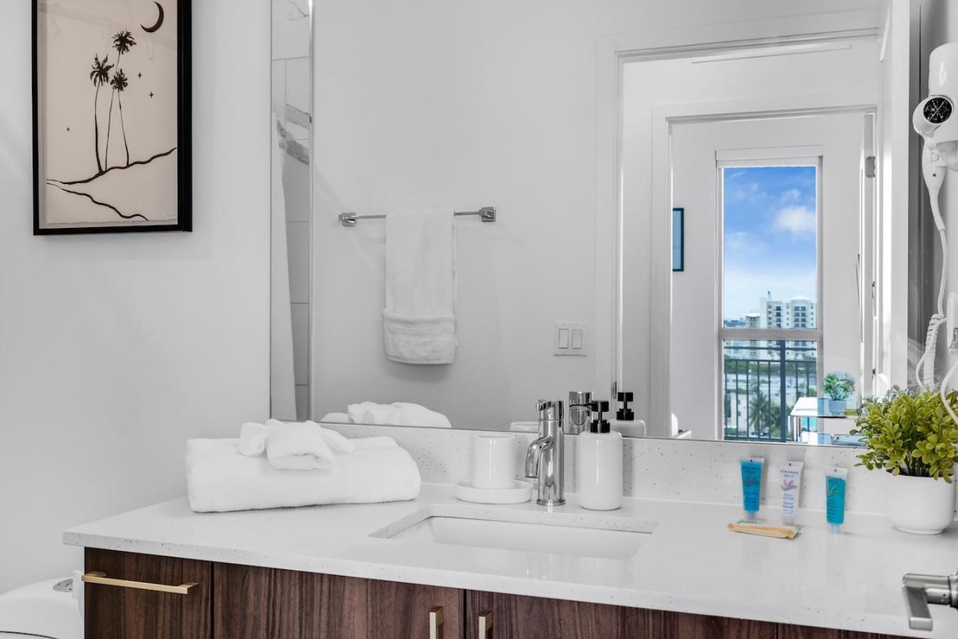 Urban Escape 3 Bed Unit Near Brickell And Wynwood Lägenhet Miami Exteriör bild